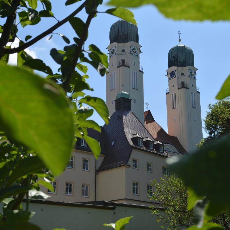 Gaestehaus Schweiklberg Vilshofen an der Donau Extérieur photo